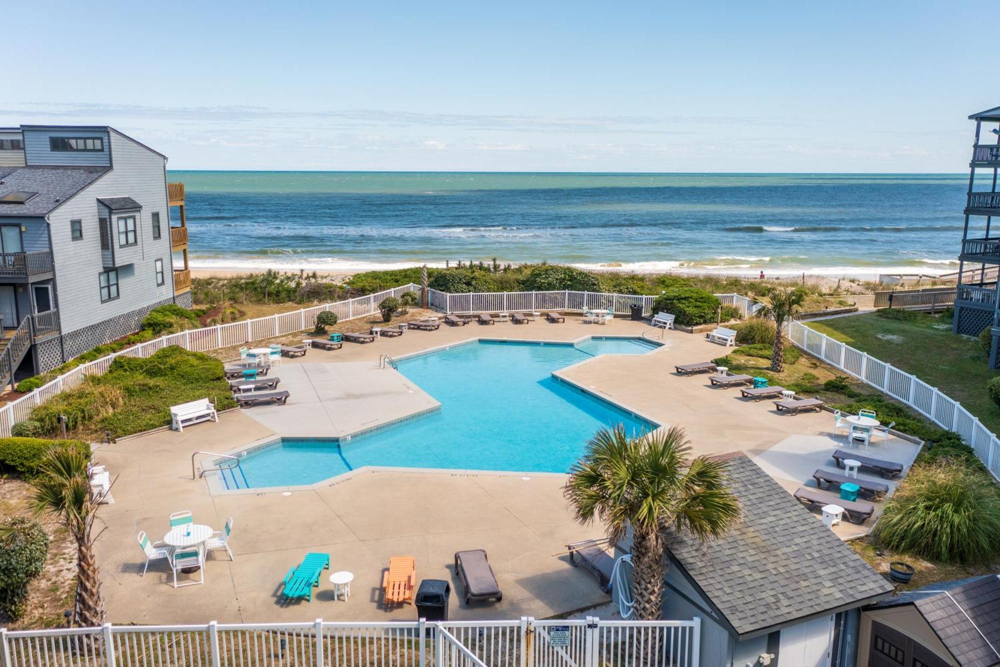 Shipwatch Villas North Topsail Beach Zimmer foto